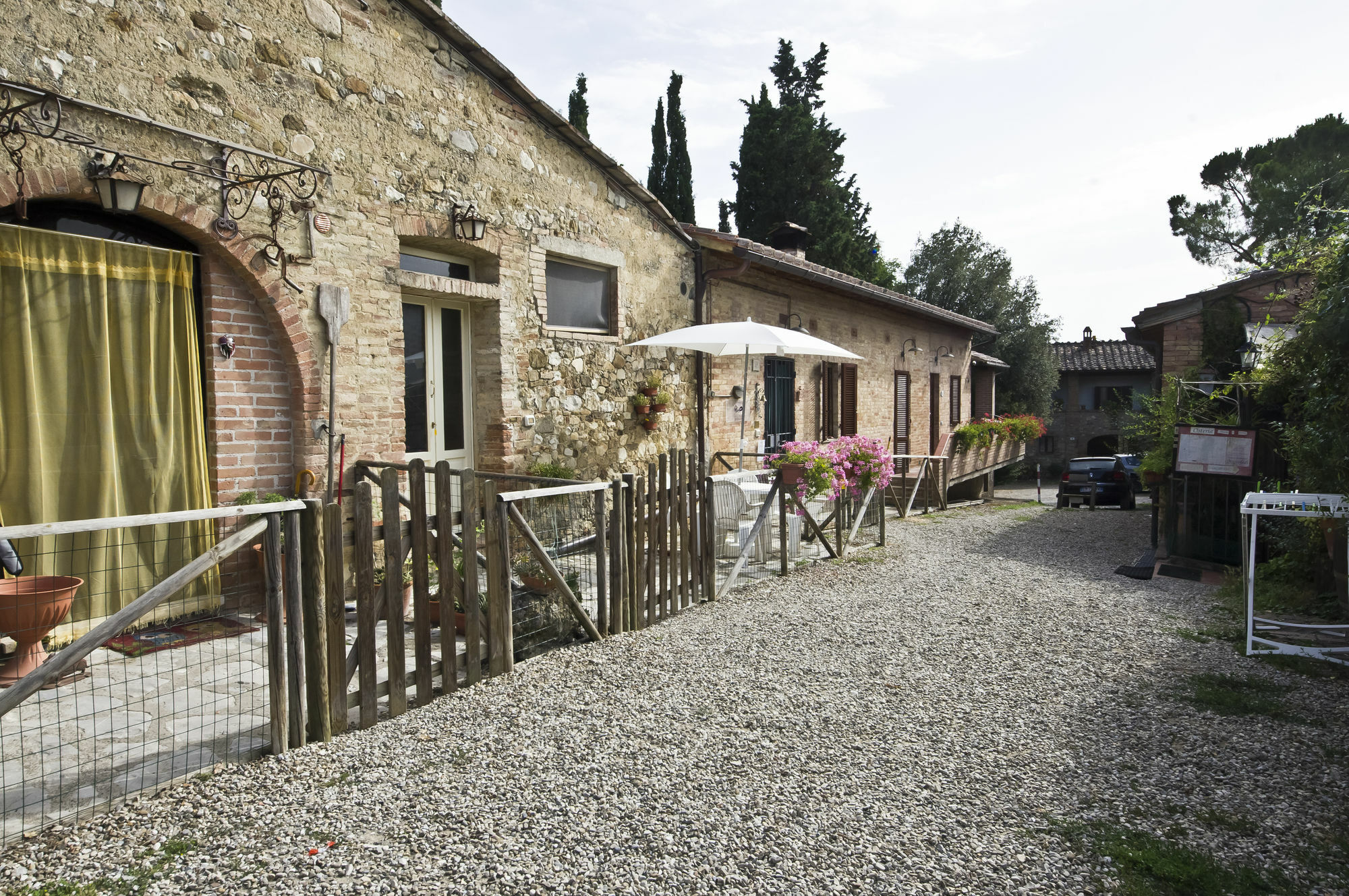 Agriturismo La Magione Quercegrossa Ngoại thất bức ảnh